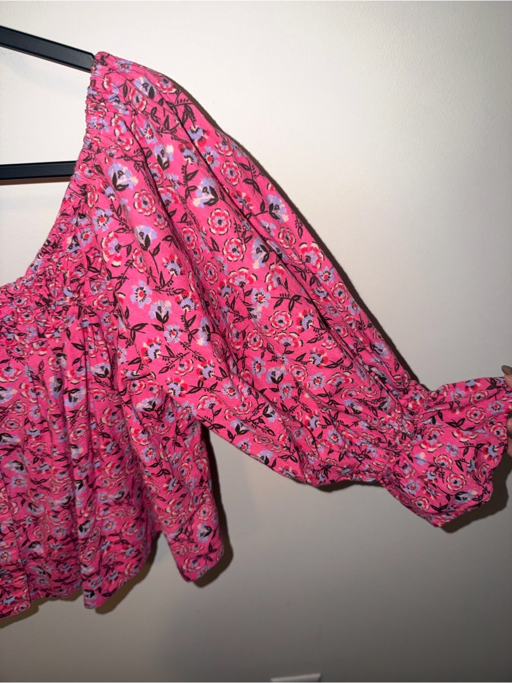 NWT Free People Off the Shoulder or Square Neck Pink Floral Top - Picture 2 of 3